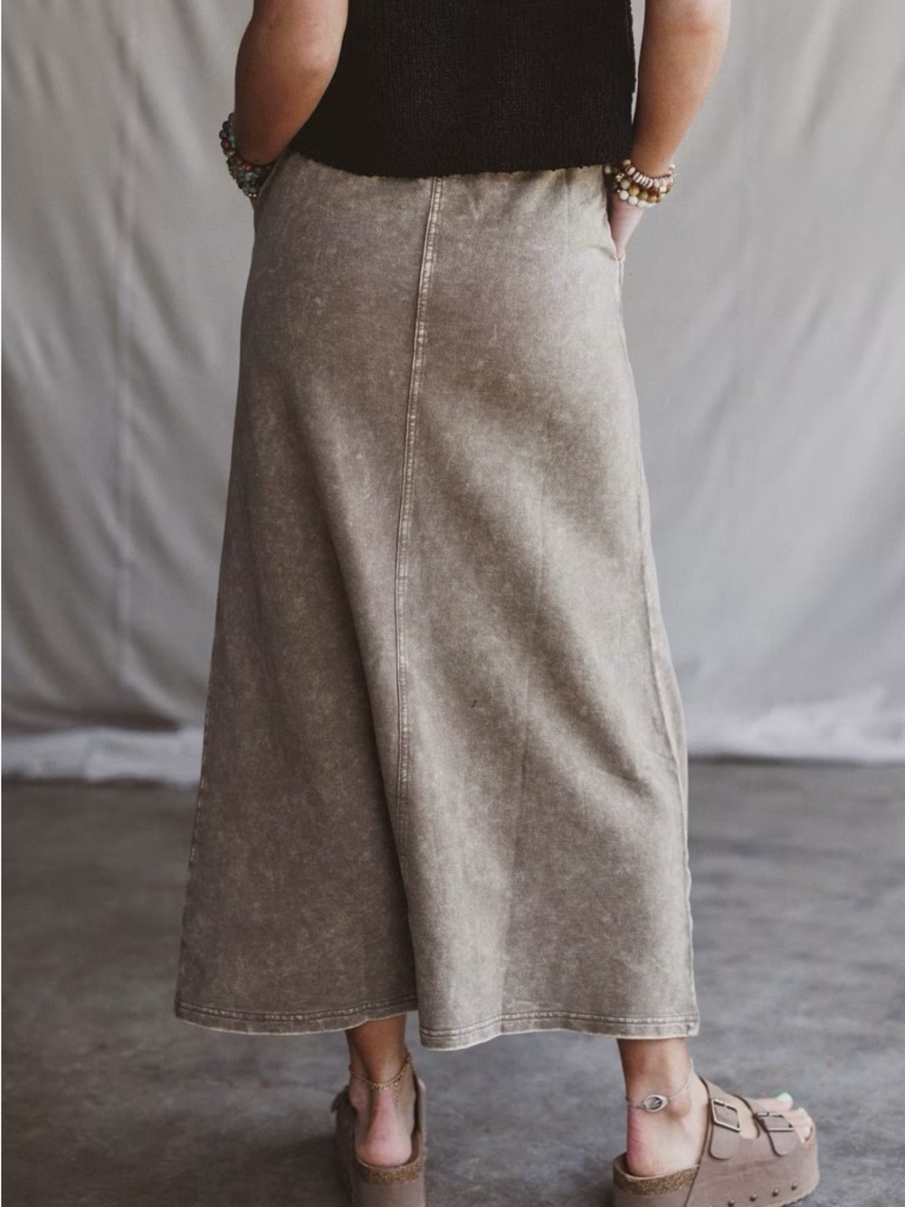 Zenana Sunfade Front Slit Acid Washed Maxi Skirt Mocha Small NWT - Picture 4 of 6